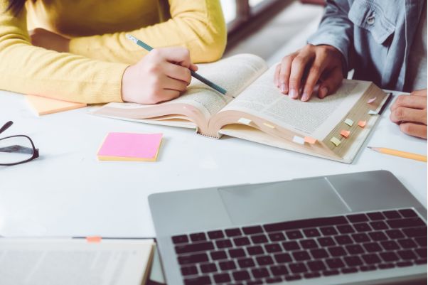 Kurs doskonalący dla techników farmaceutycznych - poznaj wytyczne CMKP